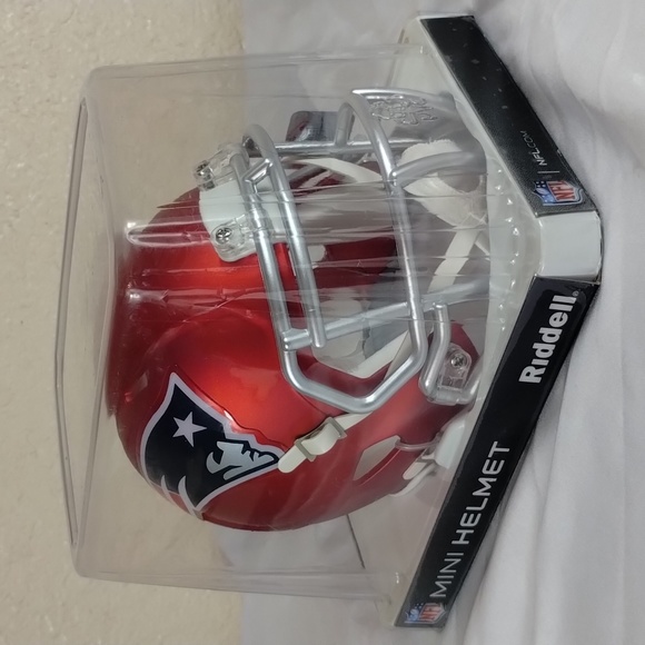 NFL Patriots Mini Alternate Blaze Helmet - Picture 5 of 9